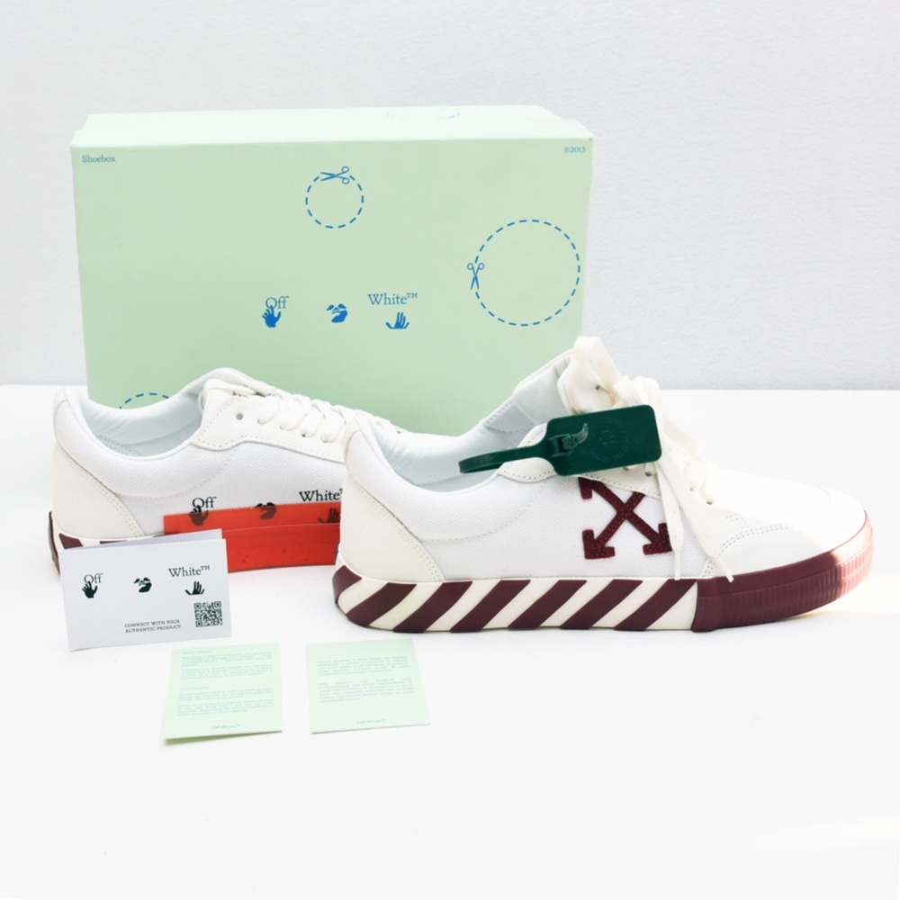 Off-White Vulcanized Low Top Sneaker Men's 11US/44EU